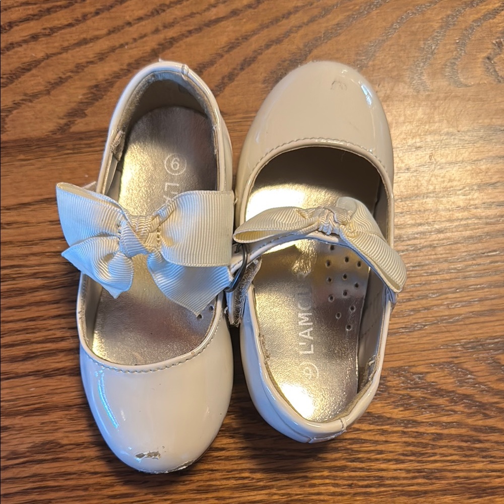 L'Amour Kids Cream Mary Jane Shoes